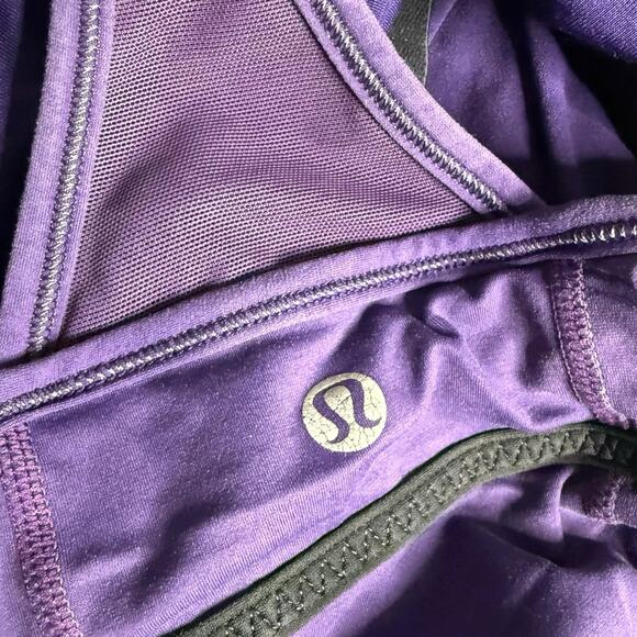 Lululemon Commit Tank Size 6 in Lolo Purple/Black - Picture 5 of 7